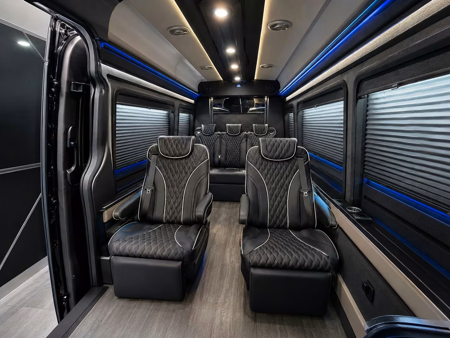 apple valley corporate airport shuttle buses for business travel