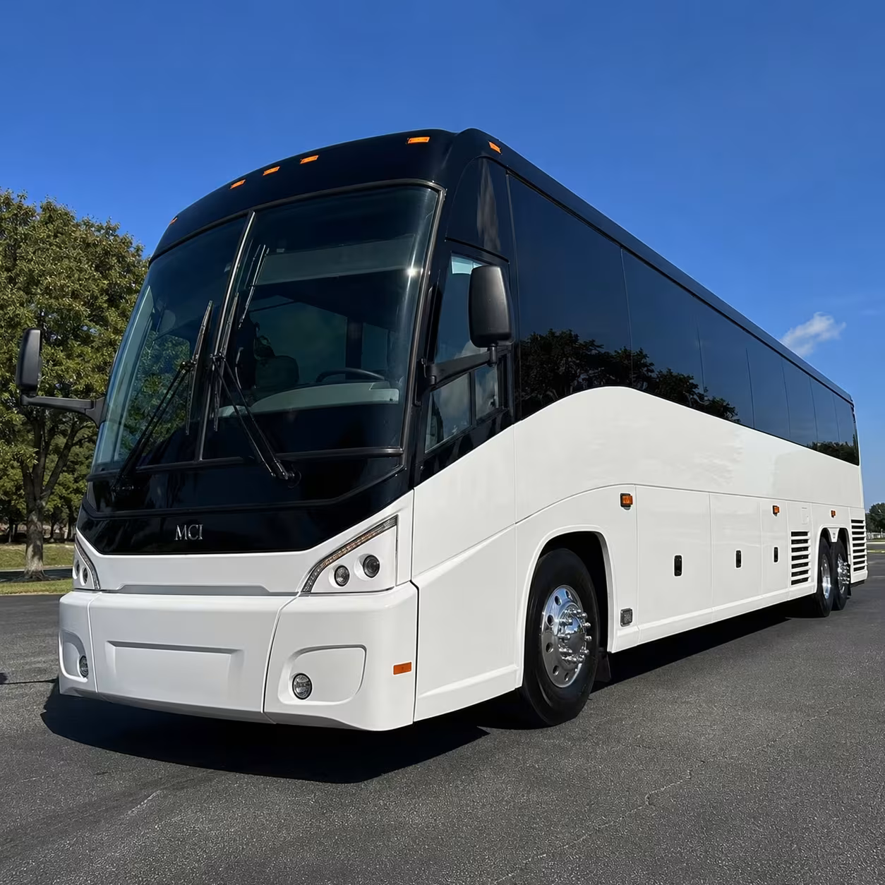 apple valley employee shuttle buses for commuters and worksites