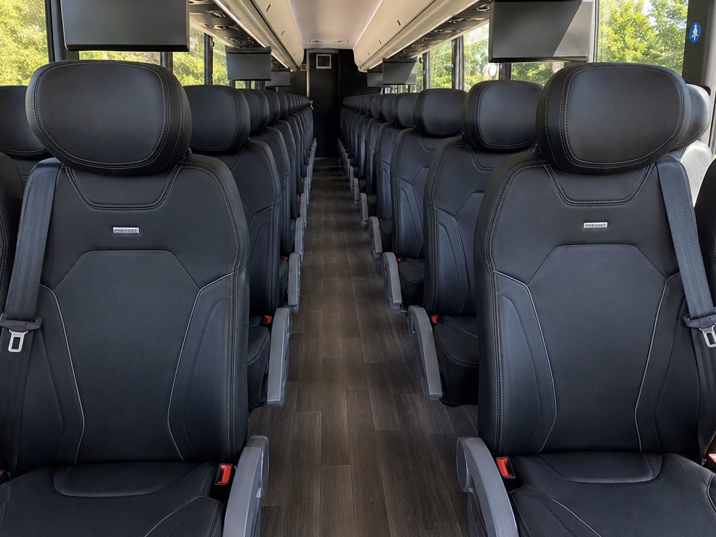 corporate event charter bus rentals in apple valley