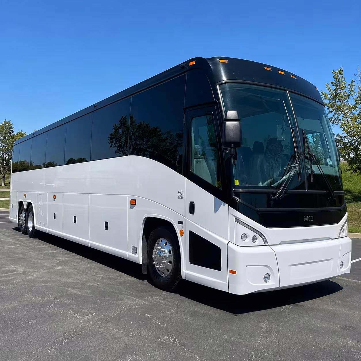 rent recurring employee shuttle buses in apple valley