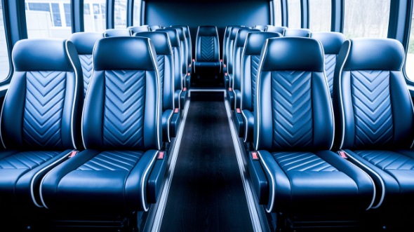 apple valley 20 passenger minibus rental